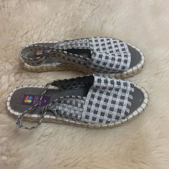 Zee Alexis Gray and Silver Woven Sandals size 37 or 7 - Picture 3 of 6